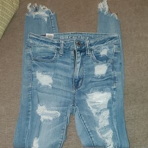 American Eagle Outfitters Women's Light Blue Ripped Skinny Jeans